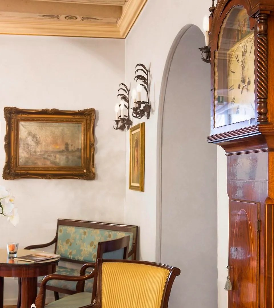 ****  Hotel Relais Dell'Orologio Pisa İtalya
