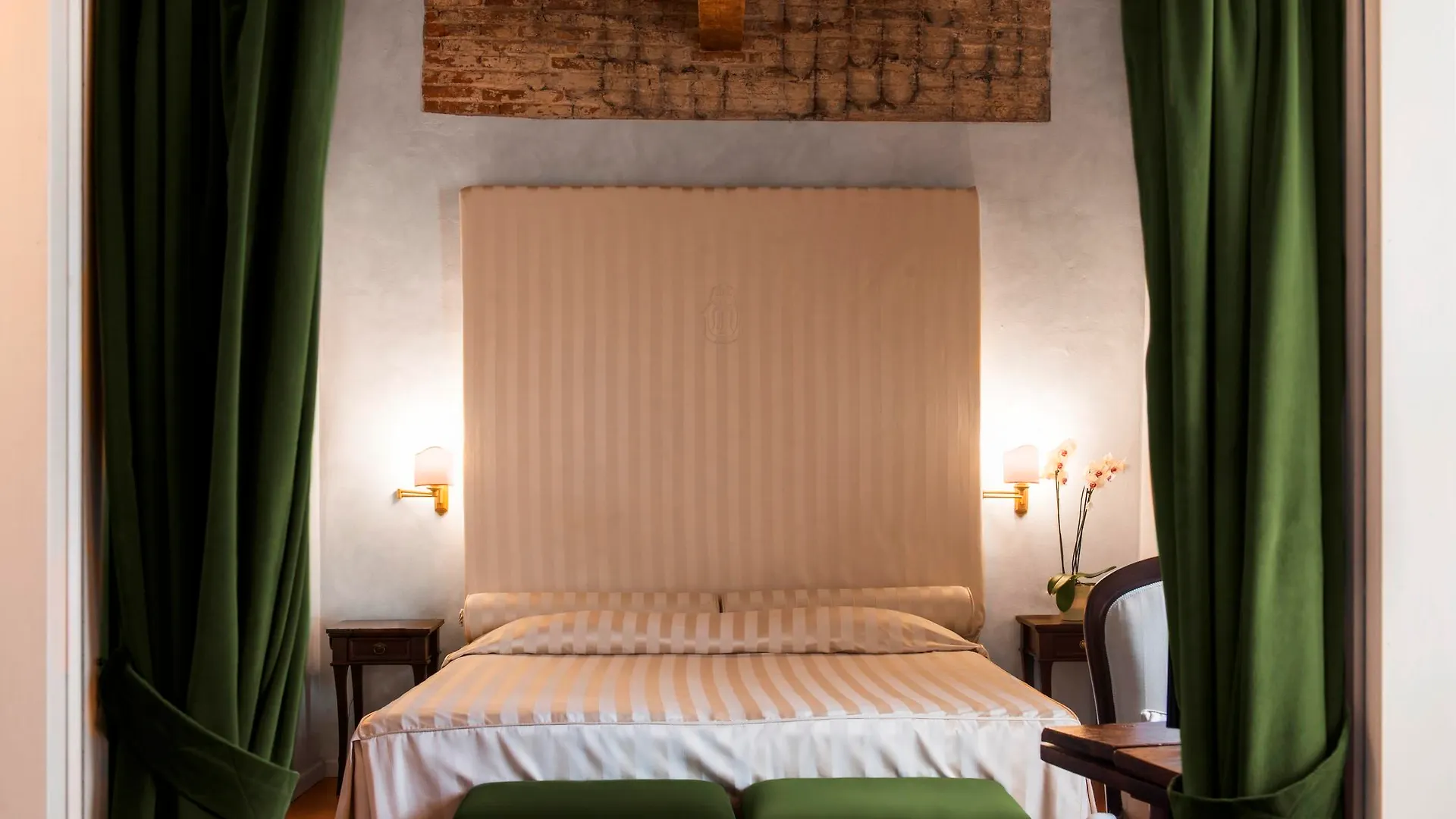 Hotel Relais Dell'Orologio Pisa 4*,  İtalya