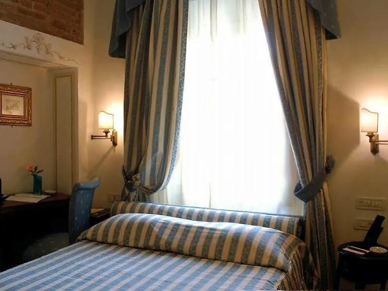 ****  Hotel Relais Dell'Orologio Pisa İtalya